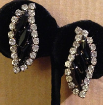 Vintage 1970s White Austrian Rhinestones Curved Leaf Shaped Siliver Earrings - £27.98 GBP