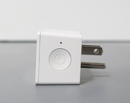 WeMo WSP100 Smart Plug with Thread - White  image 2