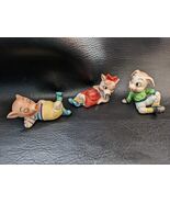 Lot of 3 Little Pigs Reclining Boy Girl Shorts Ceramic Figurine Occupied... - $926.98 MXN