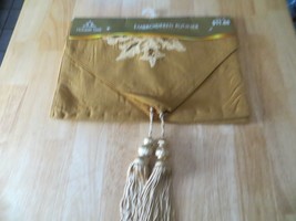 Festive Table Runner with Removable Tassels, Gold, 13 x 72 - £11.03 GBP