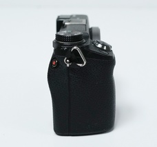 Sony Alpha NEX-6 16.1MP Mirrorless Camera Body Only image 3