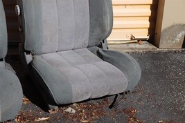 90-92 Toyota 4Runner 2Dr & 89-95 Pickup Front Folding Buckets Seats L&R image 4