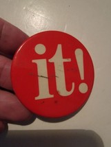 IT! Pinback COKE IS IT Advertising Campaign Coca Cola Pin New Old Stock 1982  - £8.47 GBP