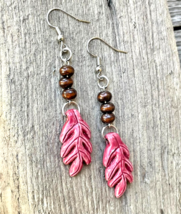 Women&#39;s Burgundy Fall Leaf &amp; Wooden Beads Dangle Earrings Stainless Steel Hooks - £0.78 GBP