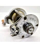 Vintage Pflueger Skilkast 1953 Level Wind Fishing Reel - $28.15 CAD