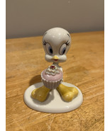 LENOX &quot;Present From Tweety&quot; Warner Bros. October Birthday Birthstone Fig... - $548.91 MXN