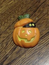 Vintage 1982 Hallmark Halloween Pumpkin Cat Spooky Fun Fall Season Brooch Pin - £6.75 GBP