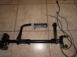Flycam Zest Video Stabilizer Rig with HDMI Splitter, V-Mount Plate, Cables - $4,018.51 MXN