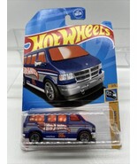 HOT WHEELS Dodge Van 2/5 HW 55 Race Team 66/250 Diecast Mattel) - $9.01 CAD