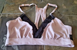 Size Medium Jessica Simpson Lined Seamless Plunge Wireless Racerback Bralette - $15.33