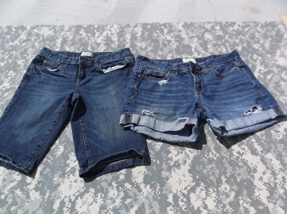 2 Pairs of Aeropostale Women&#39;s 1/2 Denim Shorts, Rolled Hems 6900 - $11.21
