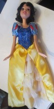 Mattel Barbie Disney's Snow White Doll 2006 Action Figure 10 1/2" - £7.46 GBP