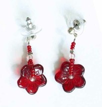 Elegant Red Glass Flower Silver-tone Pierced.Earrings 1990s vintage 1 3/8&quot; - £9.66 GBP