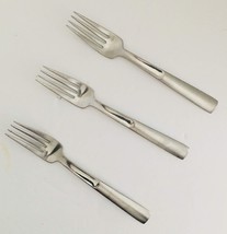 Oneida Stainless Satin Scoop Flatware  Lot of 3 Dinner Forks 7 3/8&quot;  USA... - £6.34 GBP