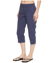 Womens M New NWT Columbia Capri Pants Pockets Dark Blue Wander More UPF 50 Crop - £78.34 GBP