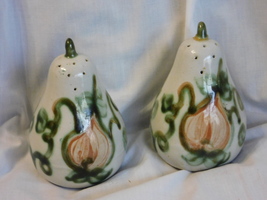 Vintage John B Taylor Ceramics Harvest Salt &amp; Pepper Shakers - $5.99