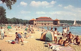 Lake Geneva Wisconsin~Municpal Bathing Beach Postcard - £4.03 GBP