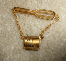 Vintage Gold Tone Metal Swank WM Dangling Monogram Tie Clasp 2&quot; Wide - £18.98 GBP