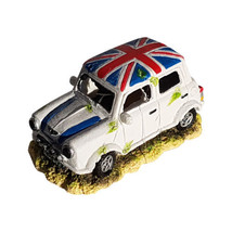 Mini Auto Car with Union Jack Roof Fish Tank Aquarium Ornament with Air Bubbler - £14.86 GBP