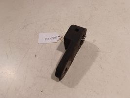 M82331 JOHN DEERE CLUTCH ARM image 3