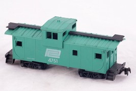 AHM/ROCO HO Scale Penn central Extended Vision caboose #4751 - $7.74