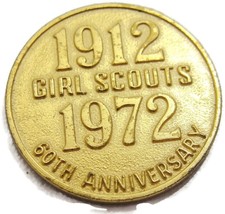 Girl Scouts Gold Tone Coin 60th Anniversary 1912-1972 1&quot; - £31.10 GBP