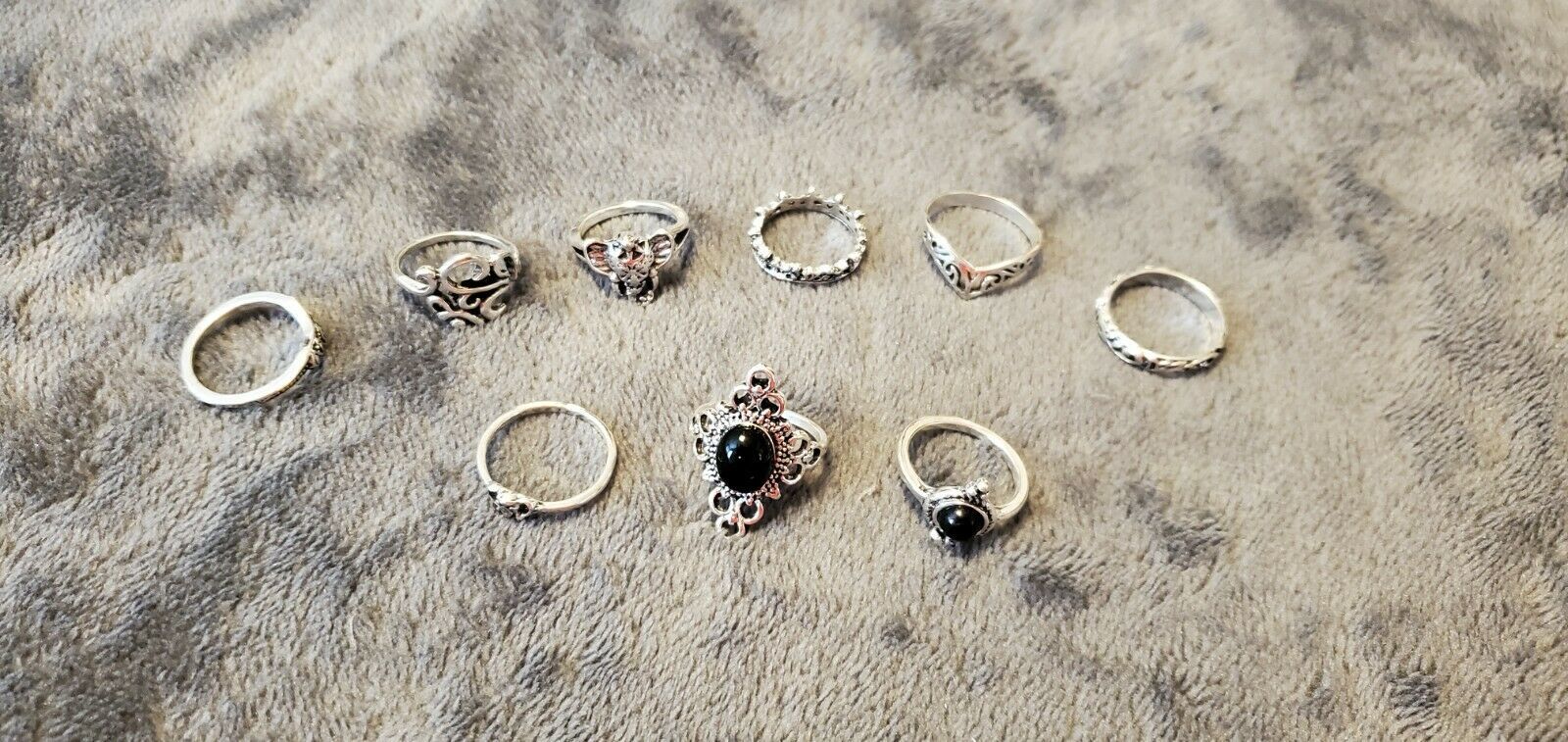 SILVER PLASTIC COSTUME RINGS - $2.99