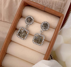 Light luxury exquisite zircon square earrings autumn and winter - $19.80