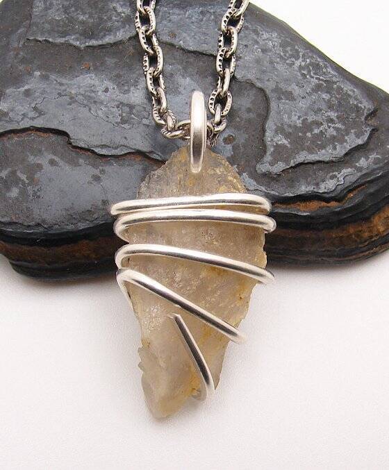 RARE BLACK DRAGON QUARTZ PENDANT IN STERLING SILVER #952 - $44.00