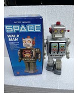 Space Walk Man Robot ME 100 Homme Matchantde Partially Working - $1,319.24 MXN