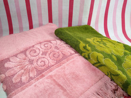 MoD Vintage Cannon 2pc Pink &amp; Avocado Floral Design Bath + Hand Towels w/ Fringe - £14.34 GBP