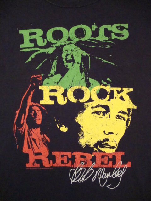 Primary image for Bob Marley Roots Rock Rebel Rasta Ska Reggae Music Smokes Be Happy T Shirt M