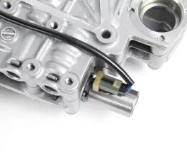 LIKE NEW OEM TR690 CVT Transmission Valve Body For SUBARU image 3