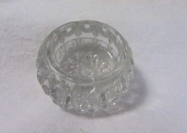 Vintage Salt Dip Cellar Crystal Glass Daisy &amp; Button Bottom - £4.70 GBP