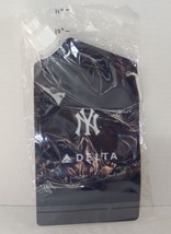 New York Yankees 2017 Delta Airlines Water Pouch - £8.29 GBP