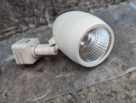 Hampton Bay 1-Light Dimmable LED Track Lighting Head White 16031KITV (O) - $9.99