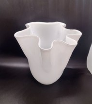 Vintage Handblown Cased Art Glass Handkerchief Vase 7 in White Decor - £18.97 GBP