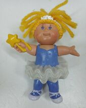 Vintage 1992 D.A.A. Cabbage Patch Kids Doll Ballerina Princess 3.25&quot; Fig... - €3,29 EUR