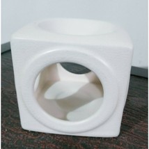 The Body Shop Oil Burner Wax Melt Warmer Ceramic off white 3.5&quot; Square - £10.93 GBP