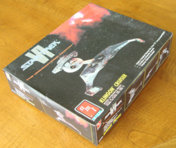 Star Trek Klingon Cruiser - The Undiscovered Country AMT Model Kit #8229 - 1991 - £37.27 GBP