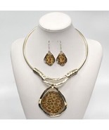 The Hammered Necklace Set - Leopard Print Gold Tone - £20.12 GBP