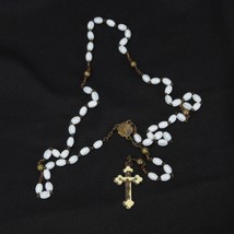 Catholic Rosary Vintage White Bead Virgin Mary Crucifix Rome Italy 17-1/... - $22.83 CAD
