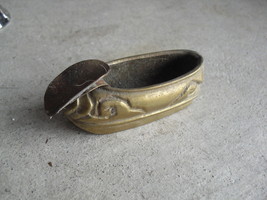 Vintage Small Brass Shoe Ashtray Figurine 1 1/4&quot; Tall LOOK - £14.24 GBP