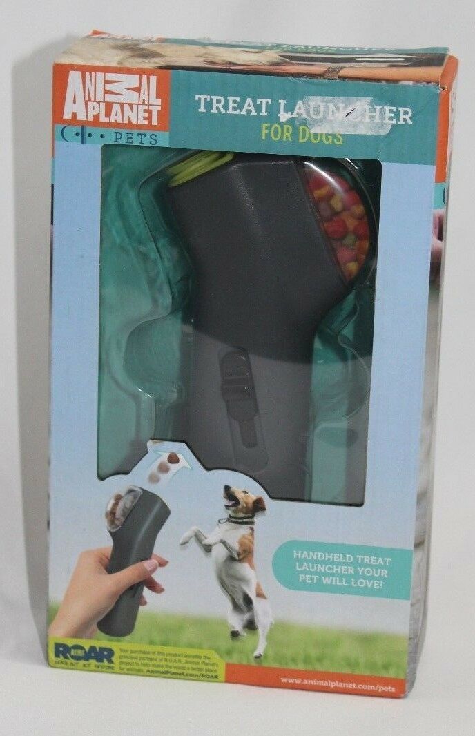 Animal Planet Dog Treat Launcher CIB in Box - Pets Toy - $11.77