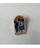 EXXON MOBIL Blinkee Enamel Light up Advertising Pin Husky Dog Vintage - €15,58 EUR