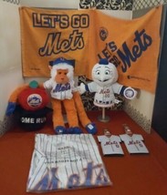 New York Mets MLB 7pc Souvenir Lot - Mr Met,  Apple, Monkey, Jersey, Ral... - $148.50