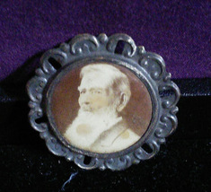 Victorian Mourning Pin Old Man made by Whitehead &amp; Hoag Badges - $30.00