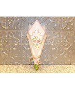 Vintage Flowered Napkin Wall Vase - $36.90 CAD