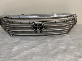2011 2012 2013 2014 TOYOTA LAND CRUISER FRONT OEM GRILLE GENUINE DAMAGED - $82.14 CAD
