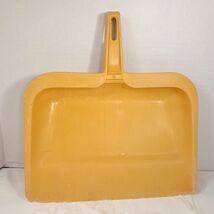 Rubbermaid DUSTPAN Dust Pan Heavy Rubber 2003 53 Harvest Gold Yellow Vin... - $56.34 CAD